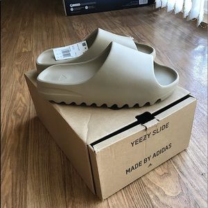 Adidas Yeezy Slides “pure” color way